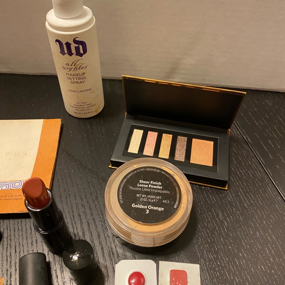 Makeup bundle - Picture 2 of 13